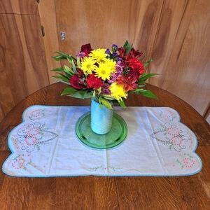 Handmade Linen, Vintage 'Basket of Hearts" White Table Runner with Tatted Lace
